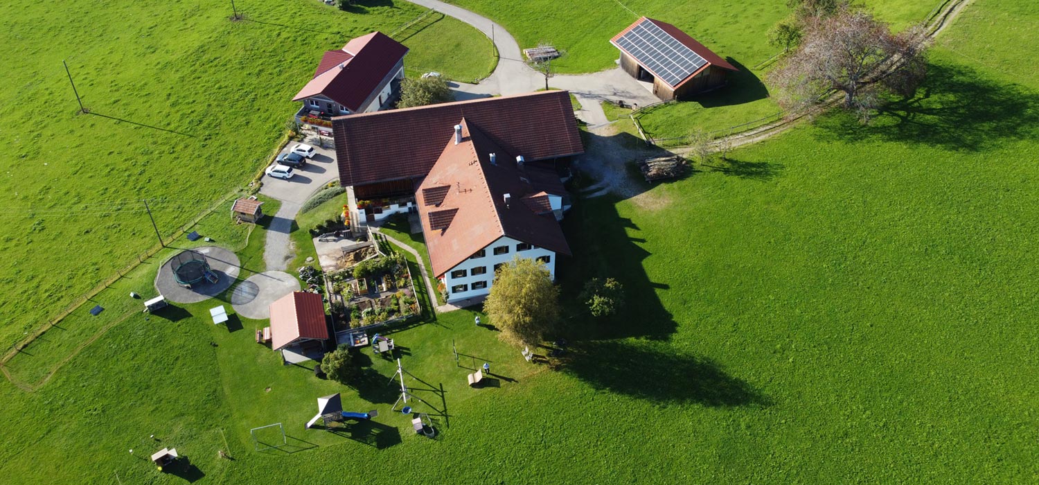 Luftbild vom Ferienhof im Oberallgäu
